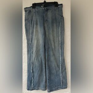 Liv and Lucy medium wash low rise pleated wide leg denim jeans; raw hem; size 13